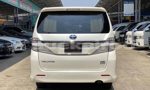 ซื้อ รถมือสอง Toyota Vellfire ขาว รถยนต์ ใน %{เมือง} ใน กรุงเทพมหานคร ซื้อ รถมือสอง Toyota Vellfire ขาว รถยนต์ ใน %{เมือง} ใน กรุงเทพมหานคร
