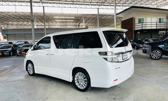 ซื้อ รถมือสอง Toyota Vellfire ขาว รถยนต์ ใน %{เมือง} ใน กรุงเทพมหานคร ซื้อ รถมือสอง Toyota Vellfire ขาว รถยนต์ ใน %{เมือง} ใน กรุงเทพมหานคร