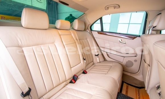 Buy Used Mercedes-Benz E-Classe Black Car in Bangkok in Bangkok Buy Used Mercedes-Benz E-Classe Black Car in Bangkok in Bangkok