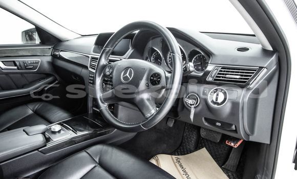 Buy Used Mercedes-Benz E-Classe White Car in Bangkok in Bangkok Buy Used Mercedes-Benz E-Classe White Car in Bangkok in Bangkok