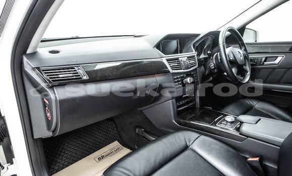 Buy Used Mercedes-Benz E-Classe White Car in Bangkok in Bangkok Buy Used Mercedes-Benz E-Classe White Car in Bangkok in Bangkok