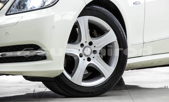 Buy Used Mercedes-Benz E-Classe White Car in Bangkok in Bangkok Buy Used Mercedes-Benz E-Classe White Car in Bangkok in Bangkok