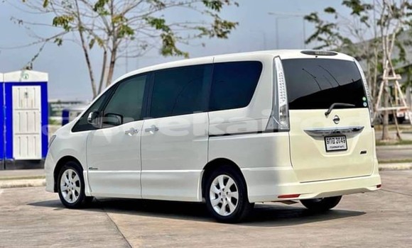 Buy Used Nissan Serena White Car in Bangkok in Bangkok Buy Used Nissan Serena White Car in Bangkok in Bangkok