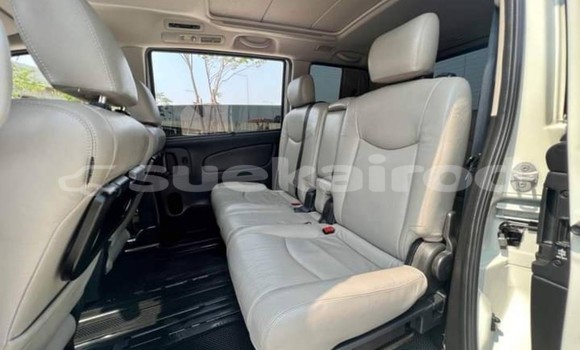Buy Used Nissan Serena White Car in Bangkok in Bangkok Buy Used Nissan Serena White Car in Bangkok in Bangkok