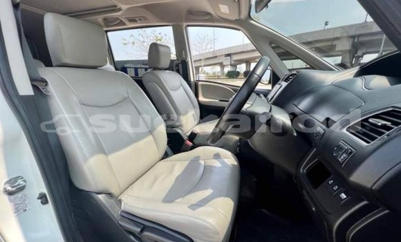 Buy Used Nissan Serena White Car in Bangkok in Bangkok Buy Used Nissan Serena White Car in Bangkok in Bangkok