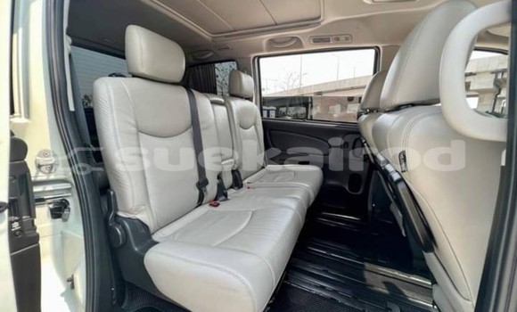 Buy Used Nissan Serena White Car in Bangkok in Bangkok Buy Used Nissan Serena White Car in Bangkok in Bangkok