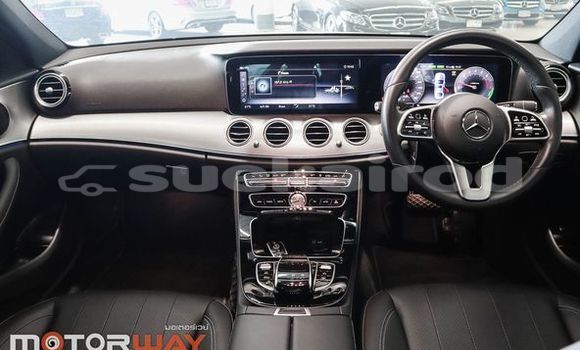 Buy Used Mercedes-Benz E-Classe Silver Car in Bangkok in Bangkok Buy Used Mercedes-Benz E-Classe Silver Car in Bangkok in Bangkok