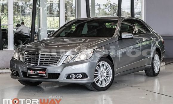 Buy Used Mercedes-Benz E-Classe Silver Car in Bangkok in Bangkok