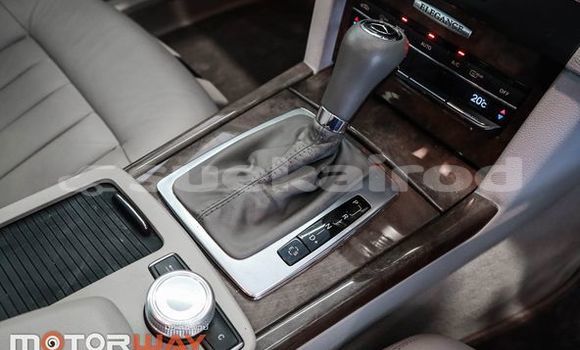 Buy Used Mercedes-Benz E-Classe Silver Car in Bangkok in Bangkok Buy Used Mercedes-Benz E-Classe Silver Car in Bangkok in Bangkok