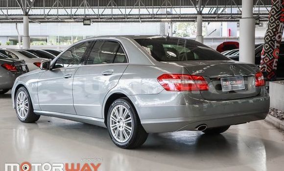 Buy Used Mercedes-Benz E-Classe Silver Car in Bangkok in Bangkok Buy Used Mercedes-Benz E-Classe Silver Car in Bangkok in Bangkok