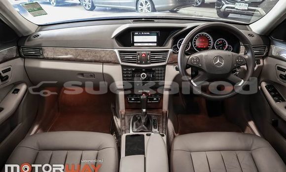 ซื้อ รถมือสอง Mercedes-Benz E-Classe เงิน รถยนต์ ใน %{เมือง} ใน กรุงเทพมหานคร ซื้อ รถมือสอง Mercedes-Benz E-Classe เงิน รถยนต์ ใน %{เมือง} ใน กรุงเทพมหานคร