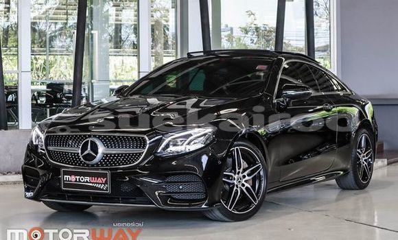 Buy Used Mercedes-Benz E200 Black Car in Bangkok in Bangkok