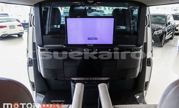 ซื้อ รถมือสอง Volkswagen Caravelle ขาว รถยนต์ ใน %{เมือง} ใน กรุงเทพมหานคร ซื้อ รถมือสอง Volkswagen Caravelle ขาว รถยนต์ ใน %{เมือง} ใน กรุงเทพมหานคร