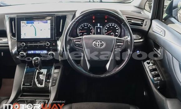 Buy Used Toyota Alphard White Car in Bangkok in Bangkok Buy Used Toyota Alphard White Car in Bangkok in Bangkok