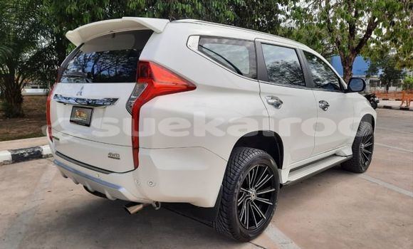 ซื้อ รถมือสอง Mitsubishi Pajero Sport ขาว รถยนต์ ใน %{เมือง} ใน กรุงเทพมหานคร ซื้อ รถมือสอง Mitsubishi Pajero Sport ขาว รถยนต์ ใน %{เมือง} ใน กรุงเทพมหานคร