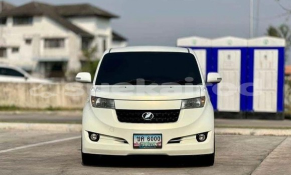 Buy Used Toyota bB White Car in Bangkok in Bangkok Buy Used Toyota bB White Car in Bangkok in Bangkok