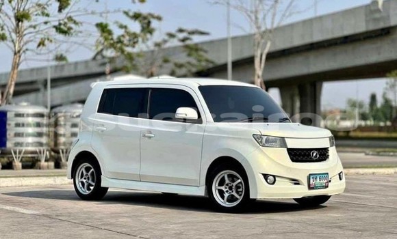 Buy Used Toyota bB White Car in Bangkok in Bangkok Buy Used Toyota bB White Car in Bangkok in Bangkok