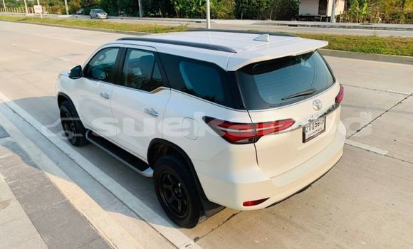 ซื้อ รถมือสอง Toyota Fortuner ขาว รถยนต์ ใน %{เมือง} ใน กรุงเทพมหานคร ซื้อ รถมือสอง Toyota Fortuner ขาว รถยนต์ ใน %{เมือง} ใน กรุงเทพมหานคร