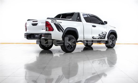 Buy Used Toyota Hiluxe Revo White Car in Bangkok in Bangkok Buy Used Toyota Hiluxe Revo White Car in Bangkok in Bangkok