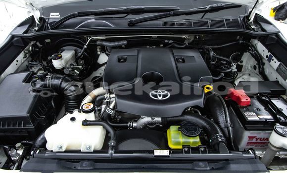 Buy Used Toyota Hiluxe Revo White Car in Bangkok in Bangkok Buy Used Toyota Hiluxe Revo White Car in Bangkok in Bangkok