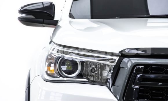 Buy Used Toyota Hiluxe Revo White Car in Bangkok in Bangkok Buy Used Toyota Hiluxe Revo White Car in Bangkok in Bangkok