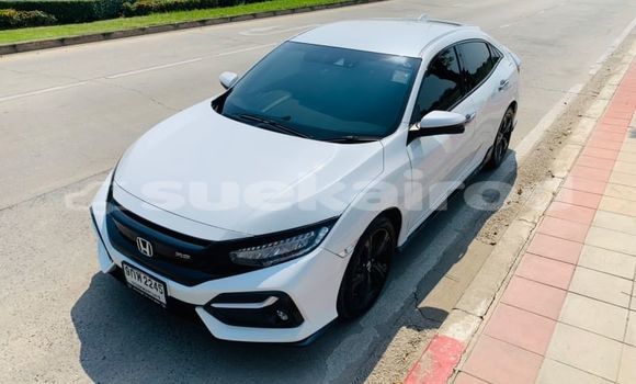 Buy Used Honda Civic White Car in Bangkok in Bangkok