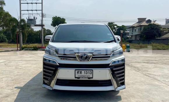 Buy Used Toyota Vellfire White Car in Bangkok in Bangkok Buy Used Toyota Vellfire White Car in Bangkok in Bangkok