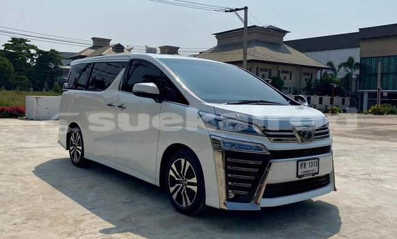 Buy Used Toyota Vellfire White Car in Bangkok in Bangkok Buy Used Toyota Vellfire White Car in Bangkok in Bangkok
