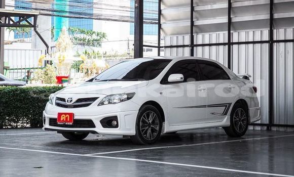 Buy Used Toyota Altis White Car in Bangkok in Bangkok