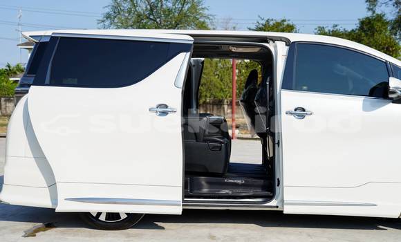 ซื้อ รถมือสอง Toyota Vellfire ขาว รถยนต์ ใน %{เมือง} ใน กรุงเทพมหานคร ซื้อ รถมือสอง Toyota Vellfire ขาว รถยนต์ ใน %{เมือง} ใน กรุงเทพมหานคร