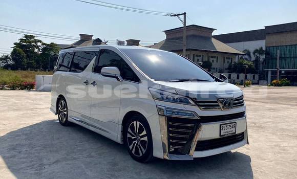 ซื้อ รถมือสอง Toyota Vellfire ขาว รถยนต์ ใน %{เมือง} ใน กรุงเทพมหานคร ซื้อ รถมือสอง Toyota Vellfire ขาว รถยนต์ ใน %{เมือง} ใน กรุงเทพมหานคร