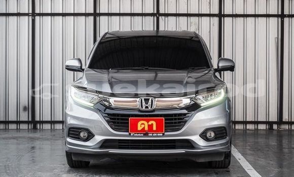 Buy Used Honda HR-V Silver Car in Bangkok in Bangkok Buy Used Honda HR-V Silver Car in Bangkok in Bangkok
