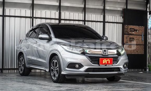 Buy Used Honda HR-V Silver Car in Bangkok in Bangkok Buy Used Honda HR-V Silver Car in Bangkok in Bangkok