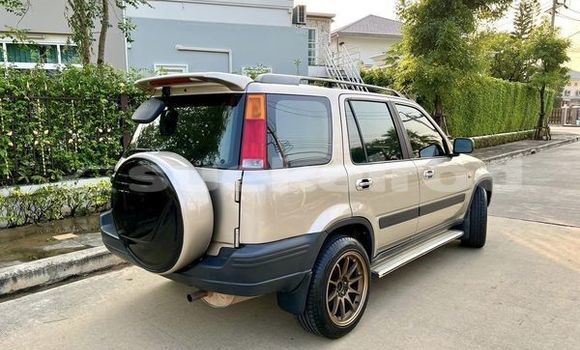 ซื้อ รถมือสอง Honda CR-V เงิน รถยนต์ ใน %{เมือง} ใน กรุงเทพมหานคร ซื้อ รถมือสอง Honda CR-V เงิน รถยนต์ ใน %{เมือง} ใน กรุงเทพมหานคร