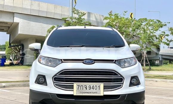 ซื้อ รถมือสอง Ford EcoSport ขาว รถยนต์ ใน %{เมือง} ใน กรุงเทพมหานคร
