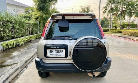 Buy Used Honda CR-V Silver Car in Bangkok in Bangkok Buy Used Honda CR-V Silver Car in Bangkok in Bangkok