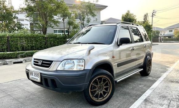 Buy Used Honda CR-V Silver Car in Bangkok in Bangkok Buy Used Honda CR-V Silver Car in Bangkok in Bangkok