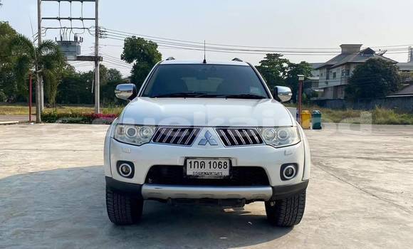 ซื้อ รถมือสอง Mitsubishi Pajero Sport ขาว รถยนต์ ใน %{เมือง} ใน กรุงเทพมหานคร ซื้อ รถมือสอง Mitsubishi Pajero Sport ขาว รถยนต์ ใน %{เมือง} ใน กรุงเทพมหานคร