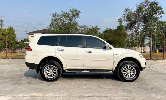 ซื้อ รถมือสอง Mitsubishi Pajero Sport ขาว รถยนต์ ใน %{เมือง} ใน กรุงเทพมหานคร ซื้อ รถมือสอง Mitsubishi Pajero Sport ขาว รถยนต์ ใน %{เมือง} ใน กรุงเทพมหานคร
