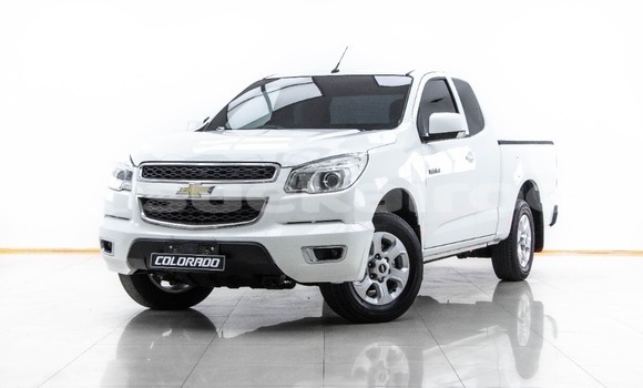 Buy Used Chevrolet Colorado White Car in Bangkok in Bangkok