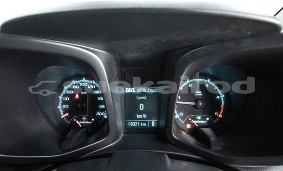 Buy Used Chevrolet Colorado White Car in Bangkok in Bangkok Buy Used Chevrolet Colorado White Car in Bangkok in Bangkok