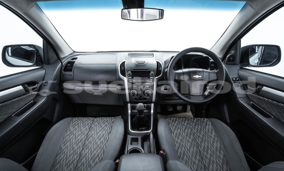 Buy Used Chevrolet Colorado White Car in Bangkok in Bangkok Buy Used Chevrolet Colorado White Car in Bangkok in Bangkok