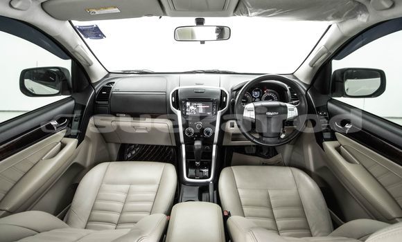 Buy Used Isuzu MU-X White Car in Bangkok in Bangkok Buy Used Isuzu MU-X White Car in Bangkok in Bangkok