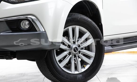 Buy Used Isuzu MU-X White Car in Bangkok in Bangkok Buy Used Isuzu MU-X White Car in Bangkok in Bangkok