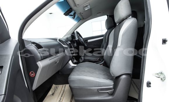 ซื้อ รถมือสอง Chevrolet Colorado ขาว รถยนต์ ใน %{เมือง} ใน กรุงเทพมหานคร ซื้อ รถมือสอง Chevrolet Colorado ขาว รถยนต์ ใน %{เมือง} ใน กรุงเทพมหานคร