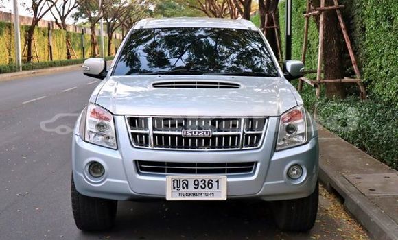 Buy Used Isuzu MU-7 Silver Car in Bangkok in Bangkok Buy Used Isuzu MU-7 Silver Car in Bangkok in Bangkok