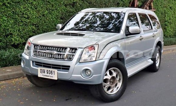 Buy Used Isuzu MU-7 Silver Car in Bangkok in Bangkok Buy Used Isuzu MU-7 Silver Car in Bangkok in Bangkok