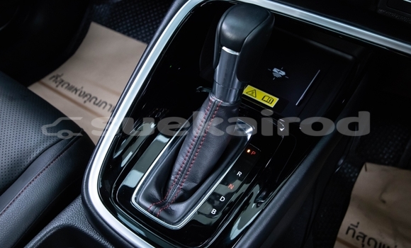 Buy Used Honda HR-V White Car in Bangkok in Bangkok Buy Used Honda HR-V White Car in Bangkok in Bangkok