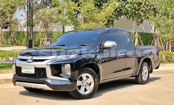 ซื้อ รถมือสอง Mitsubishi Triton สีดำ รถยนต์ ใน %{เมือง} ใน กรุงเทพมหานคร ซื้อ รถมือสอง Mitsubishi Triton สีดำ รถยนต์ ใน %{เมือง} ใน กรุงเทพมหานคร