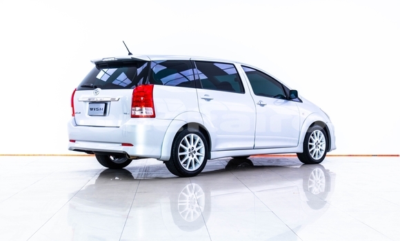 Buy Used Toyota Wish Other Car in Bangkok in Bangkok Buy Used Toyota Wish Other Car in Bangkok in Bangkok